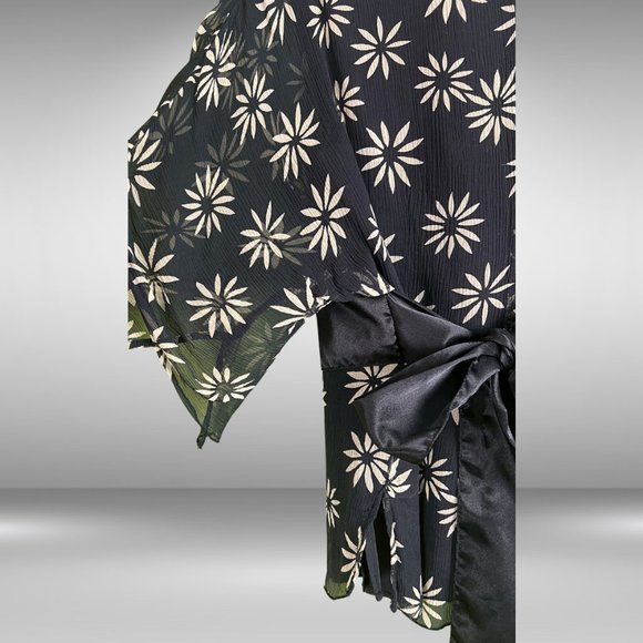 St Tropez West Black and Tan Flower Sheer Kimono Shirt w Satin Sash - Picture 8 of 9